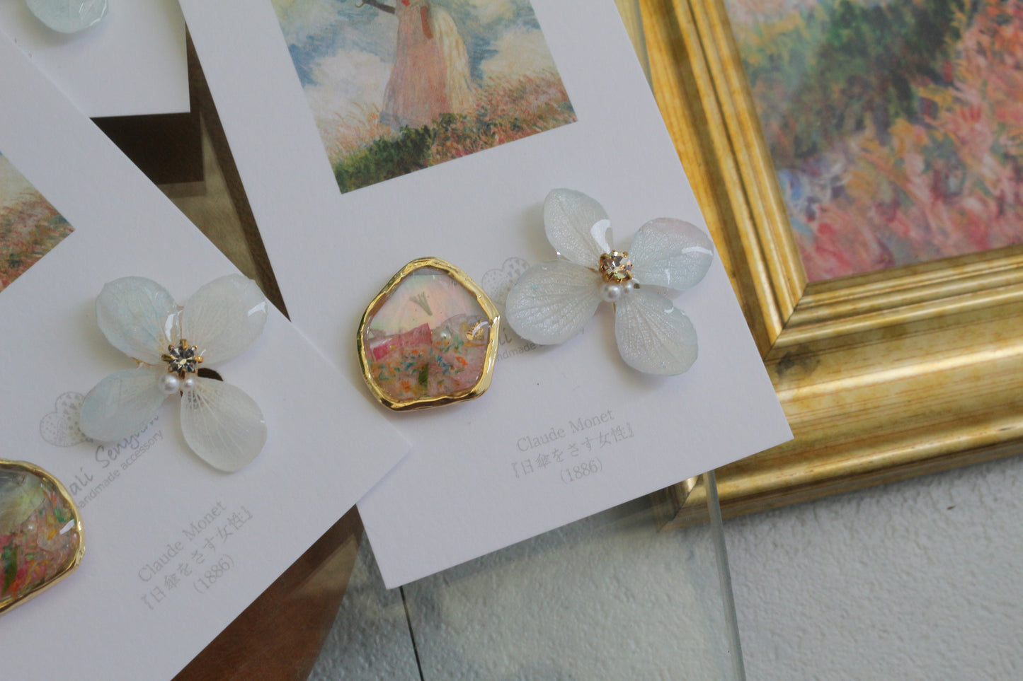 Monet Inspired Flower Earrings No.20 イヤリングClip-on 日傘をさす女性
