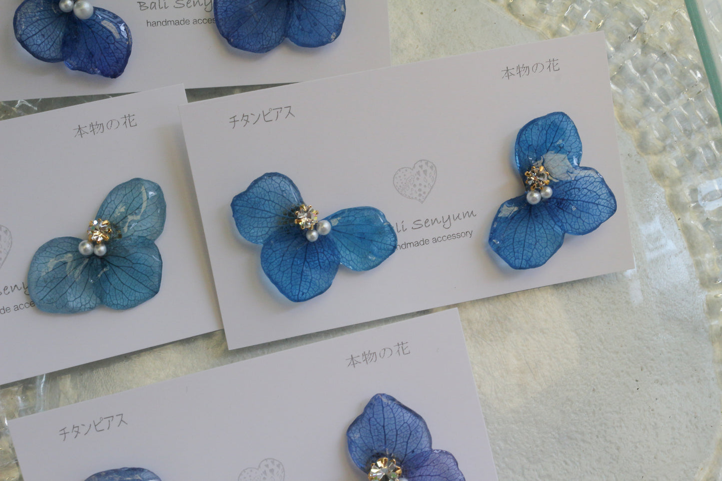 Hydrangea Wing No.147- Titanium Pierce(ピアス）