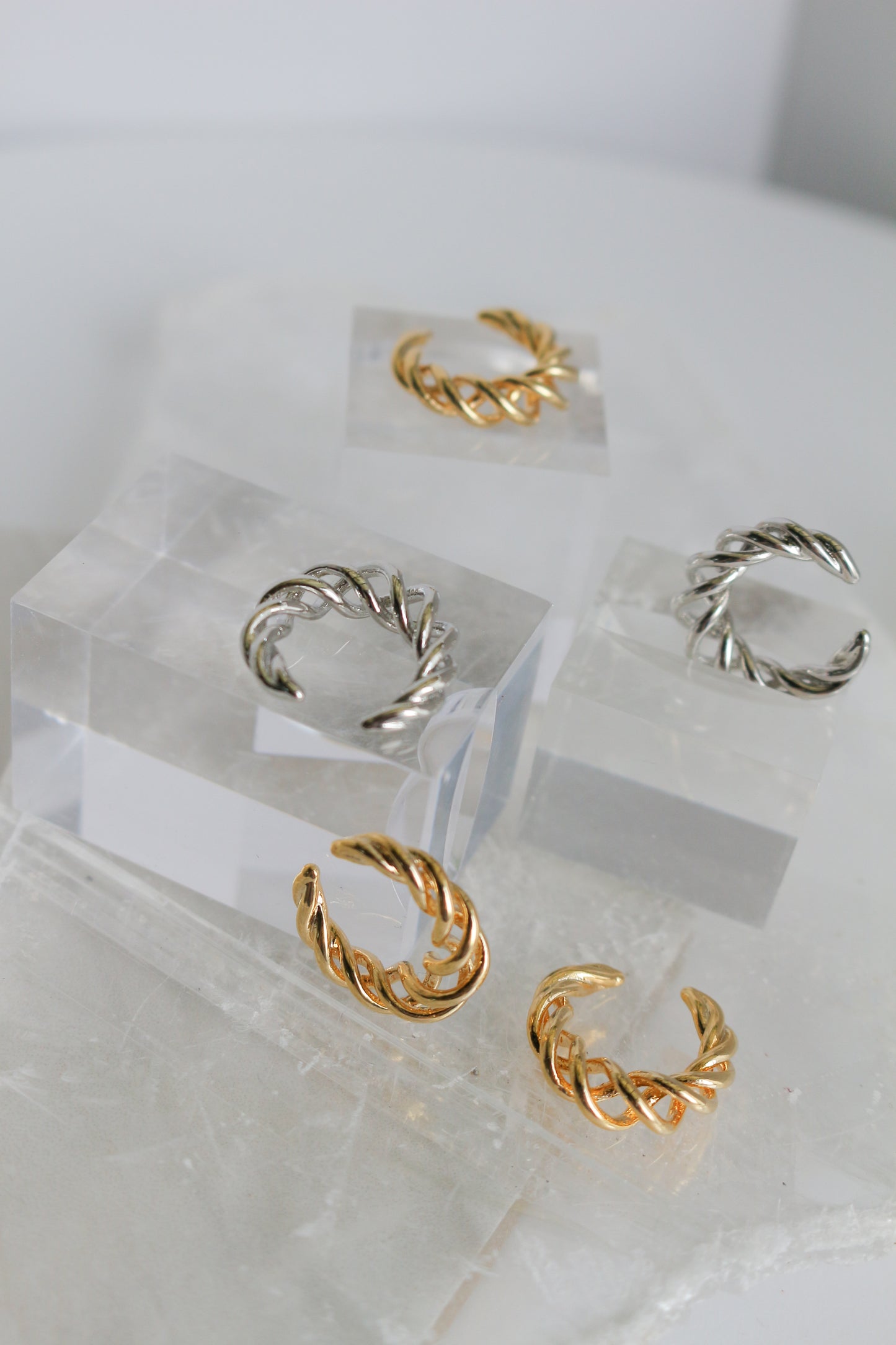 Ear-cuff No.2- Sakkoly