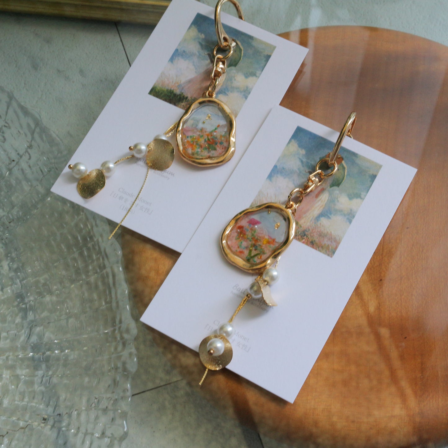 Monet Inspired Flower Bag Charm No.2 散歩（日傘をさす女性)