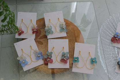 Teardrop Hoop Earrings with Hydrangeas No.24 ピアスorイヤリング