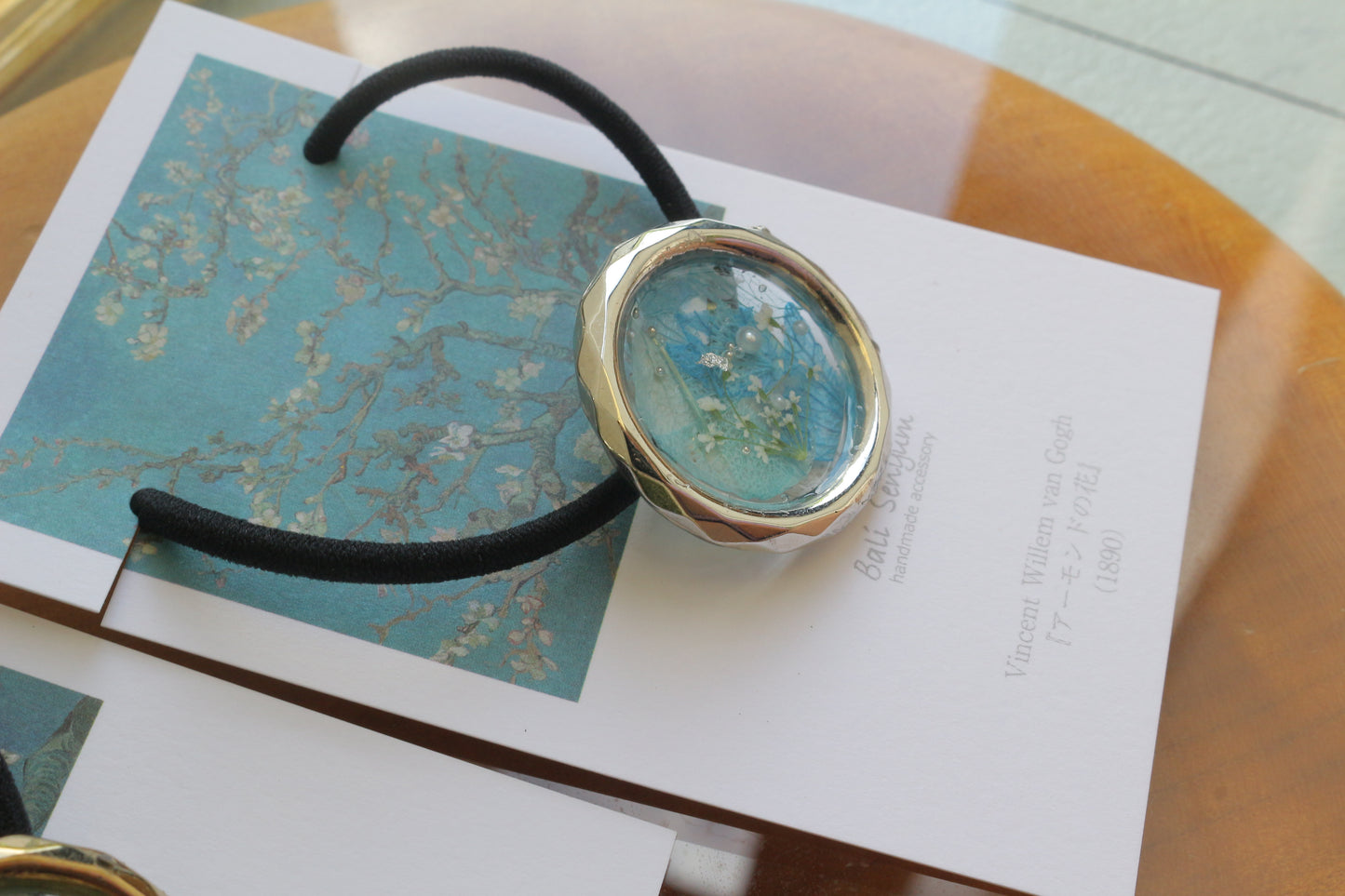 Gogh's Inspired Hair tie - アーモンドの花