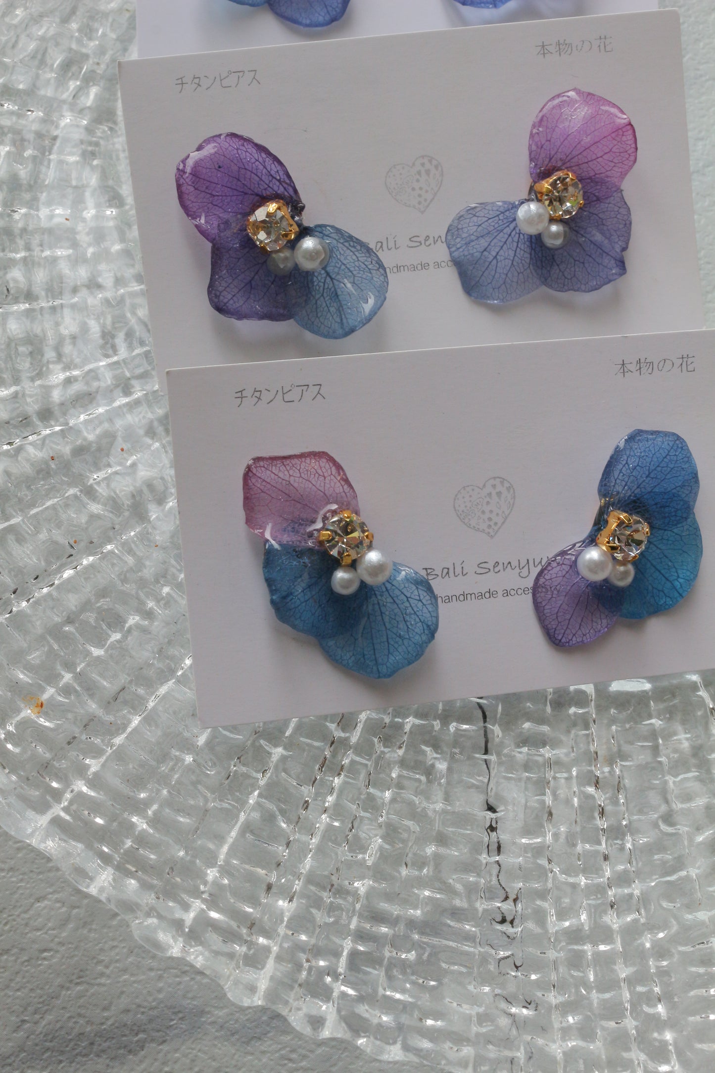 Hydrangea Wing No.143- Titanium Pierce(ピアス）