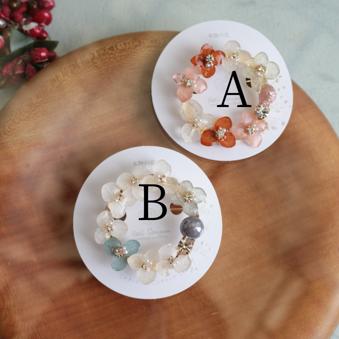 Hydrangea Wreath Brooch