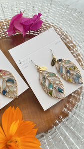 Leaf Earrings With Seasonal Flower Petals No.31