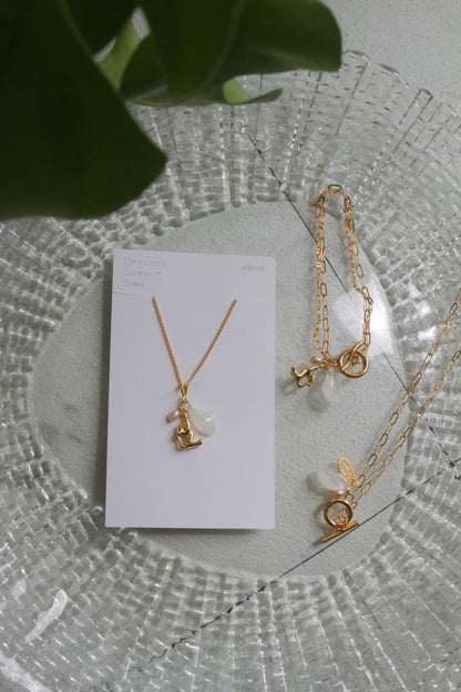 Cat & Hydrangea Necklace No.1