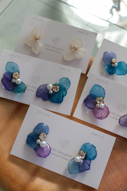 Hydrangea Wing No.141- Titanium Pierce(ピアス）