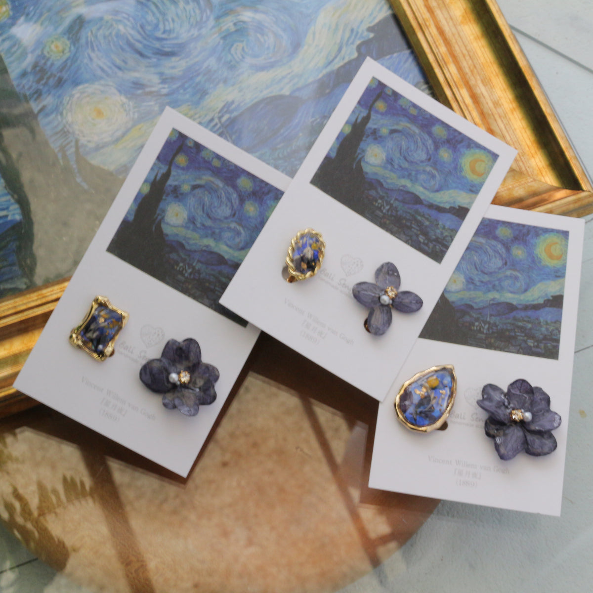 Gogh Inspired Flower and Medallion No.2 イヤリング Clip-on 星月夜