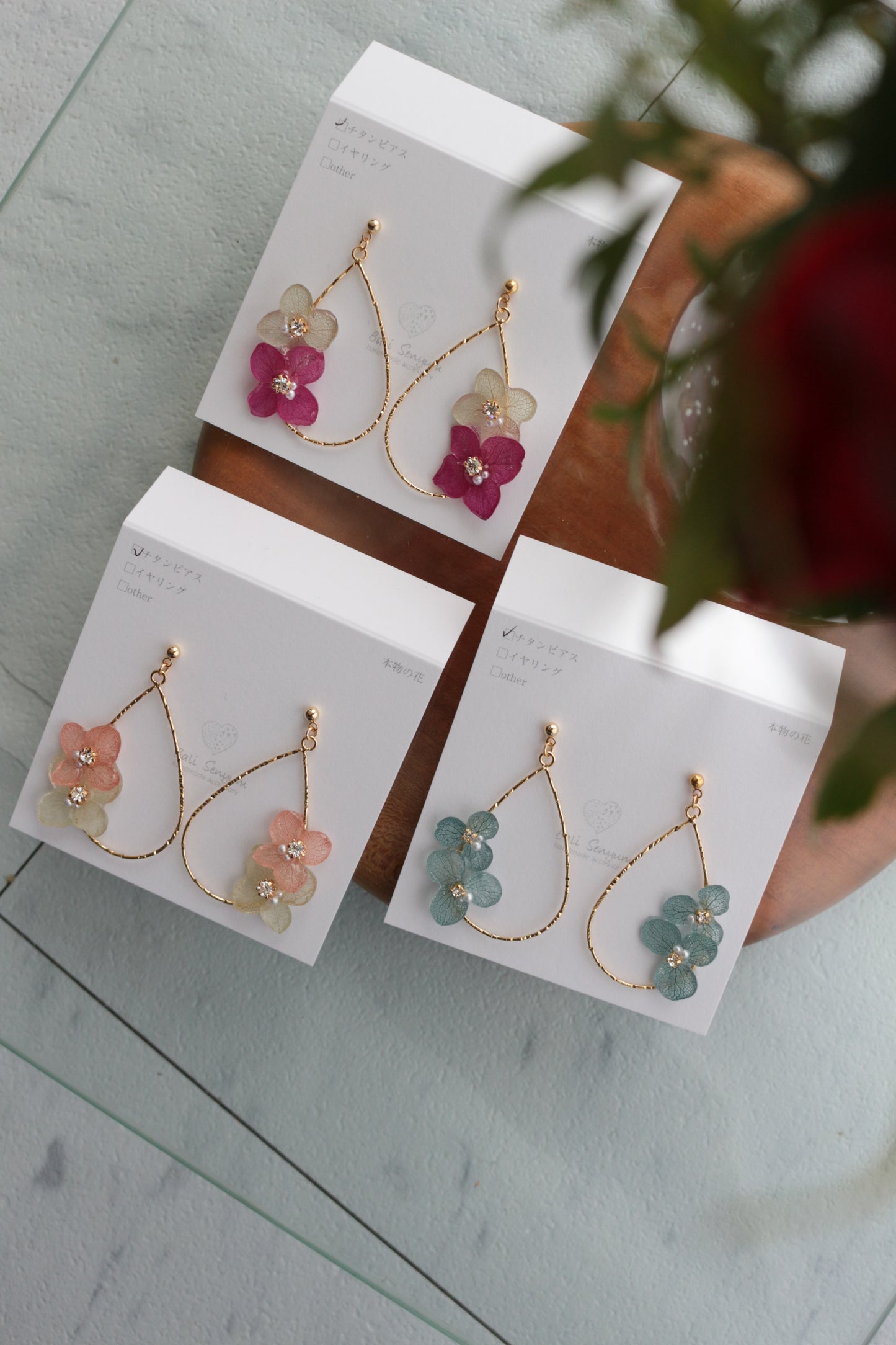 Teardrop Hoop Earrings with Hydrangeas No.18