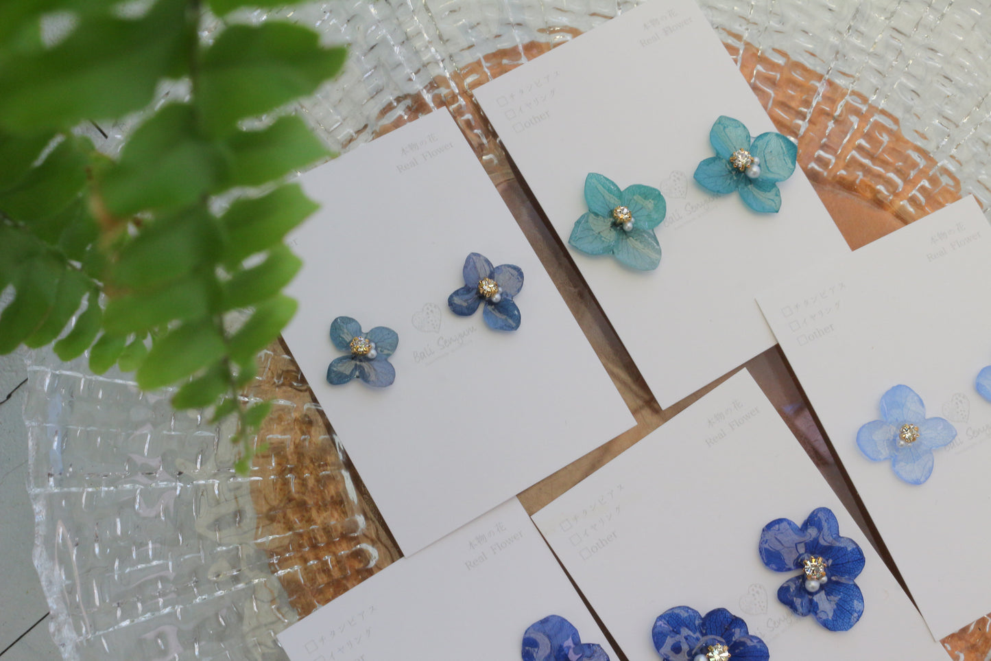 Hydrangea Petal  No.65 パーツ選べます。Clip-on or Titanium Pierce