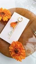 Gerbera Ear-Cuff No.1