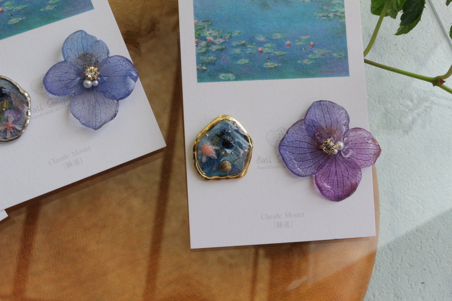 Monet Inspired Flower and Medallion No.27 ピアスTitanium Pierce 睡蓮