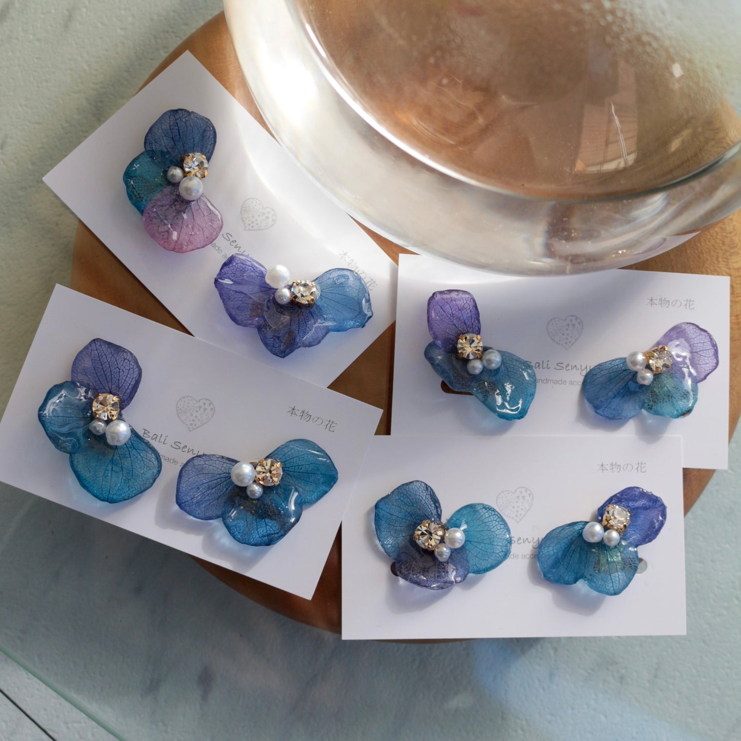 Gradation Hydrangea Wing No.142- Clip-on(イヤリング）