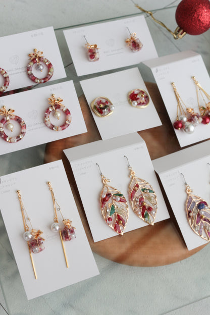 Christmas Leaf Earring