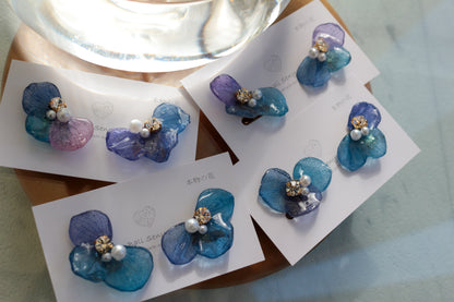 Gradation Hydrangea Wing No.142- Clip-on(イヤリング）
