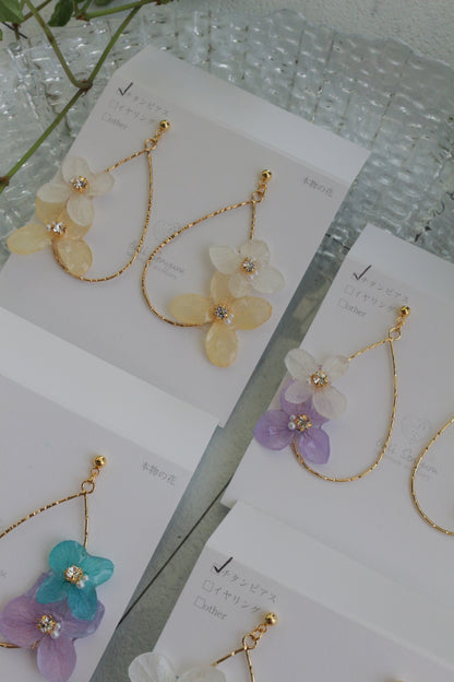 Teardrop Hoop Earrings with Hydrangeas No.21 ピアスorイヤリング