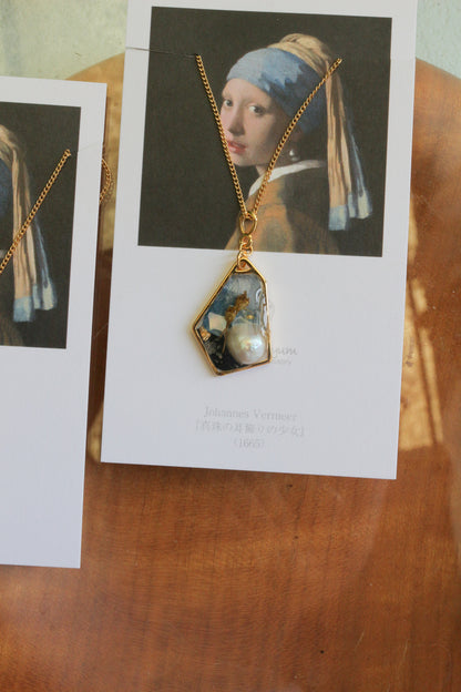 Veermeer's Irises Inspired Necklace - 真珠の耳飾りの女性