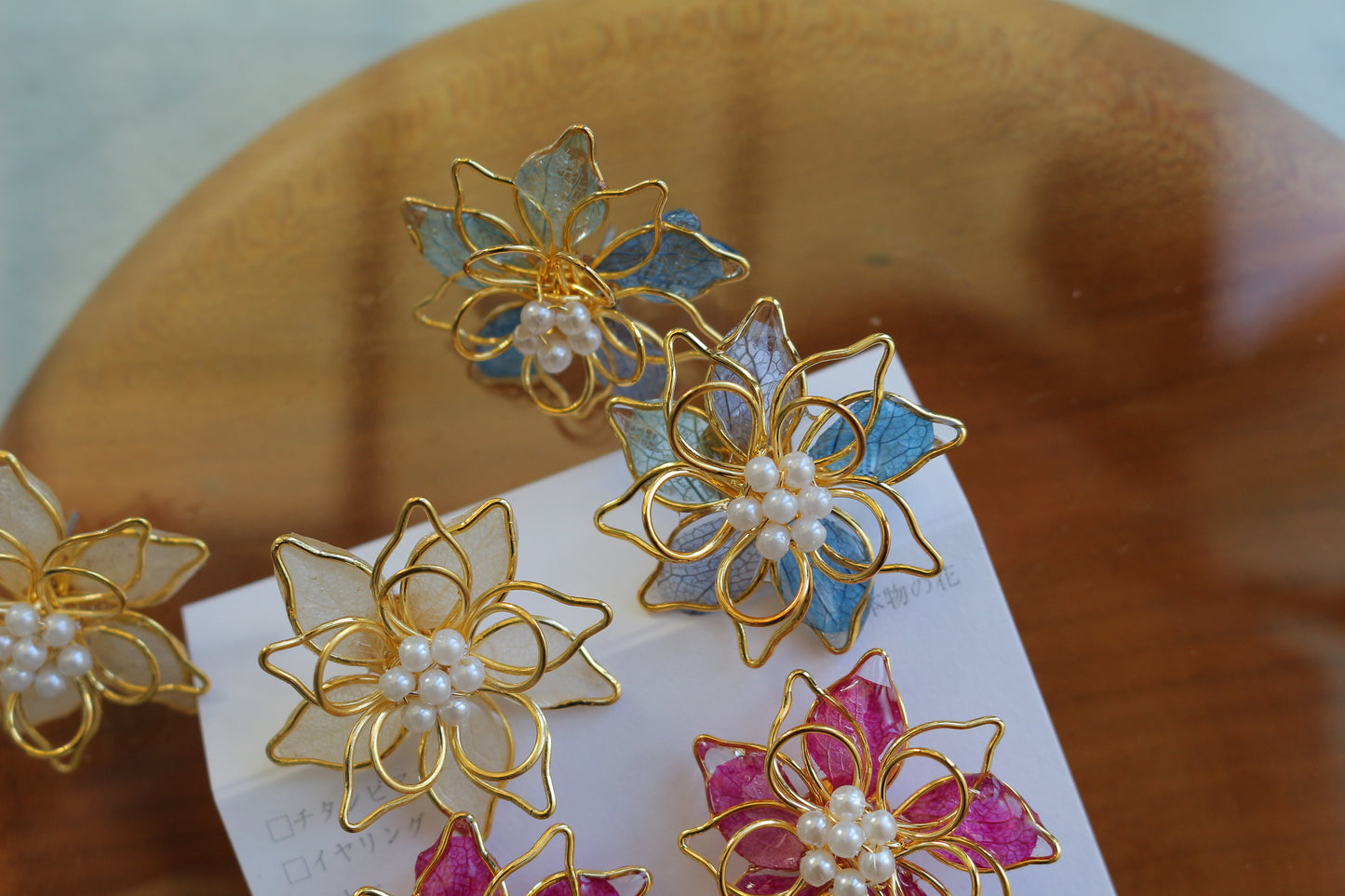 Three Layer Flower with Wave Hoop