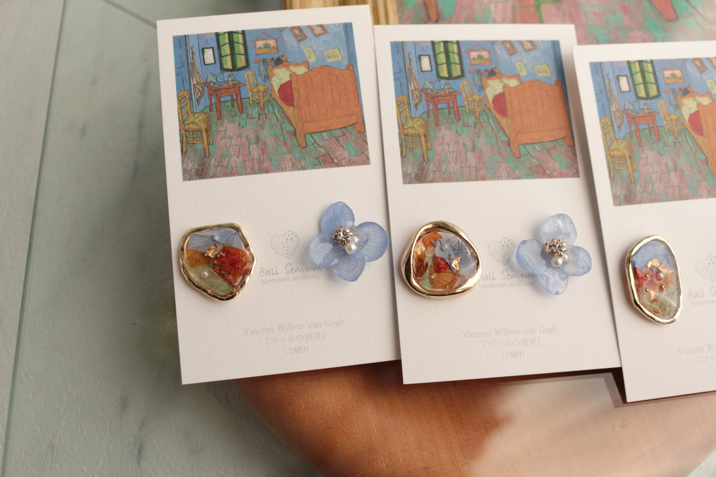 Gogh Inspired Flower and Medallion Earring No.3 ピアスTitanium Pierce ゴッホの寝室