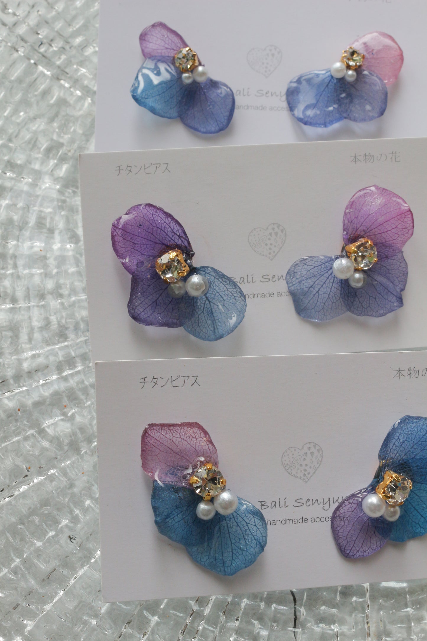 Hydrangea Wing No.143- Titanium Pierce(ピアス）