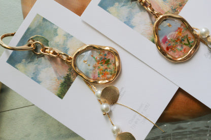 Monet Inspired Flower Bag Charm No.2 散歩（日傘をさす女性)
