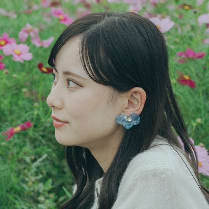 Hydrangea Wing No.112- Titanium Pierce(ピアス）