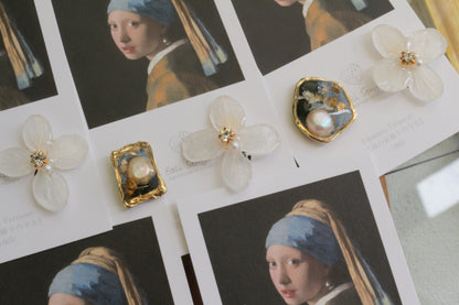 Vermeer's Inspired Flower and Medallion No.5 イヤリング Clip-on 真珠の耳飾りの少女