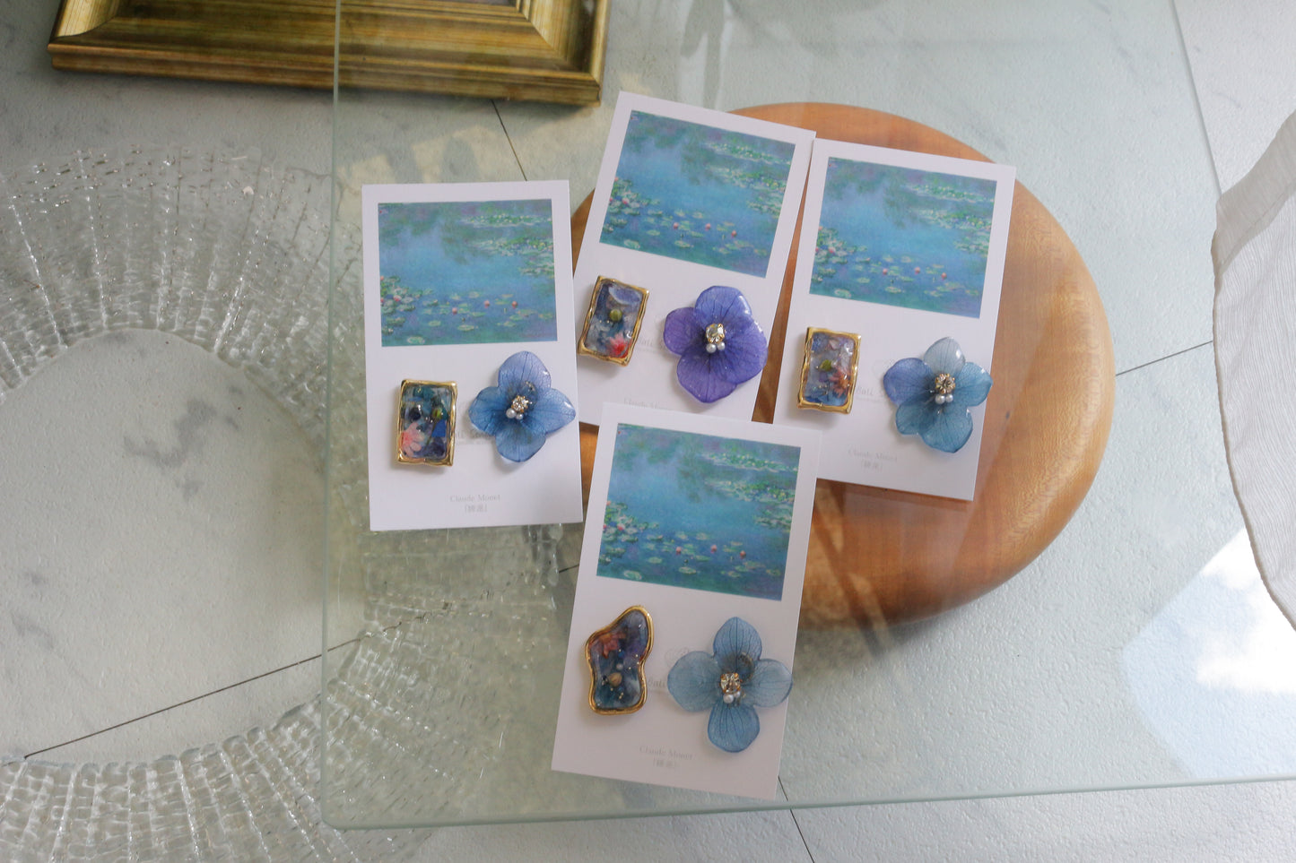 Monet's Water Lilies Inspired Flower and Medallion No.36 イヤリング Clip-on 睡蓮