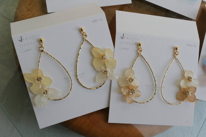 Teardrop Hoop Earrings with Hydrangeas No.20 ピアスorイヤリング