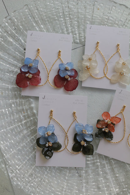 Teardrop Hoop Earrings with Hydrangeas No.24 ピアスorイヤリング