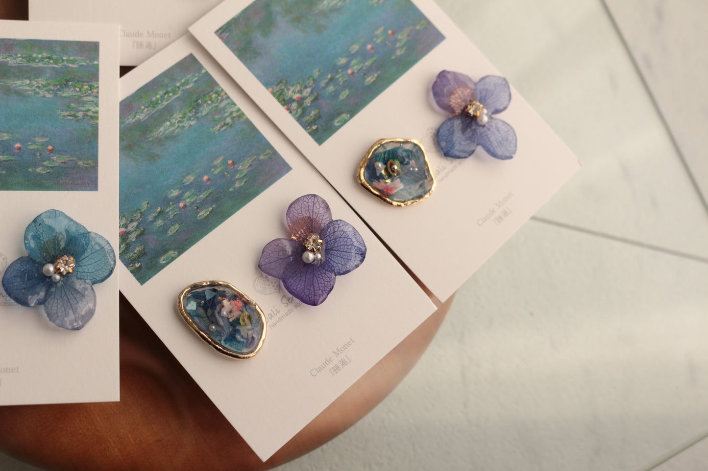 Monet Inspired Flower and Medallion No.17 ピアスTitanium Pierce 睡蓮