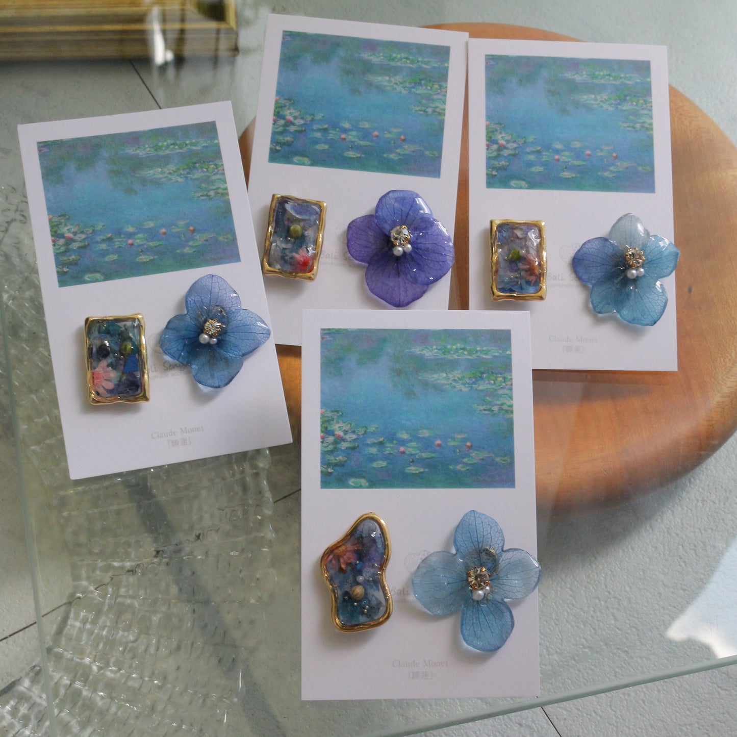 Monet's Water Lilies Inspired Flower and Medallion No.36 イヤリング Clip-on 睡蓮