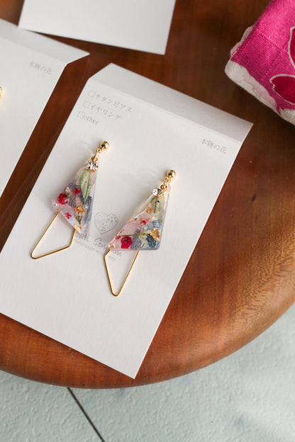Triangular Floral Earrings - KIMONO Art Jewelry ピアス or イヤリング