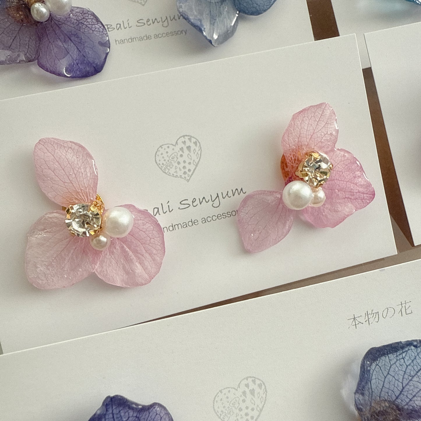 Hydrangea Wing No.112- Titanium Pierce(ピアス）