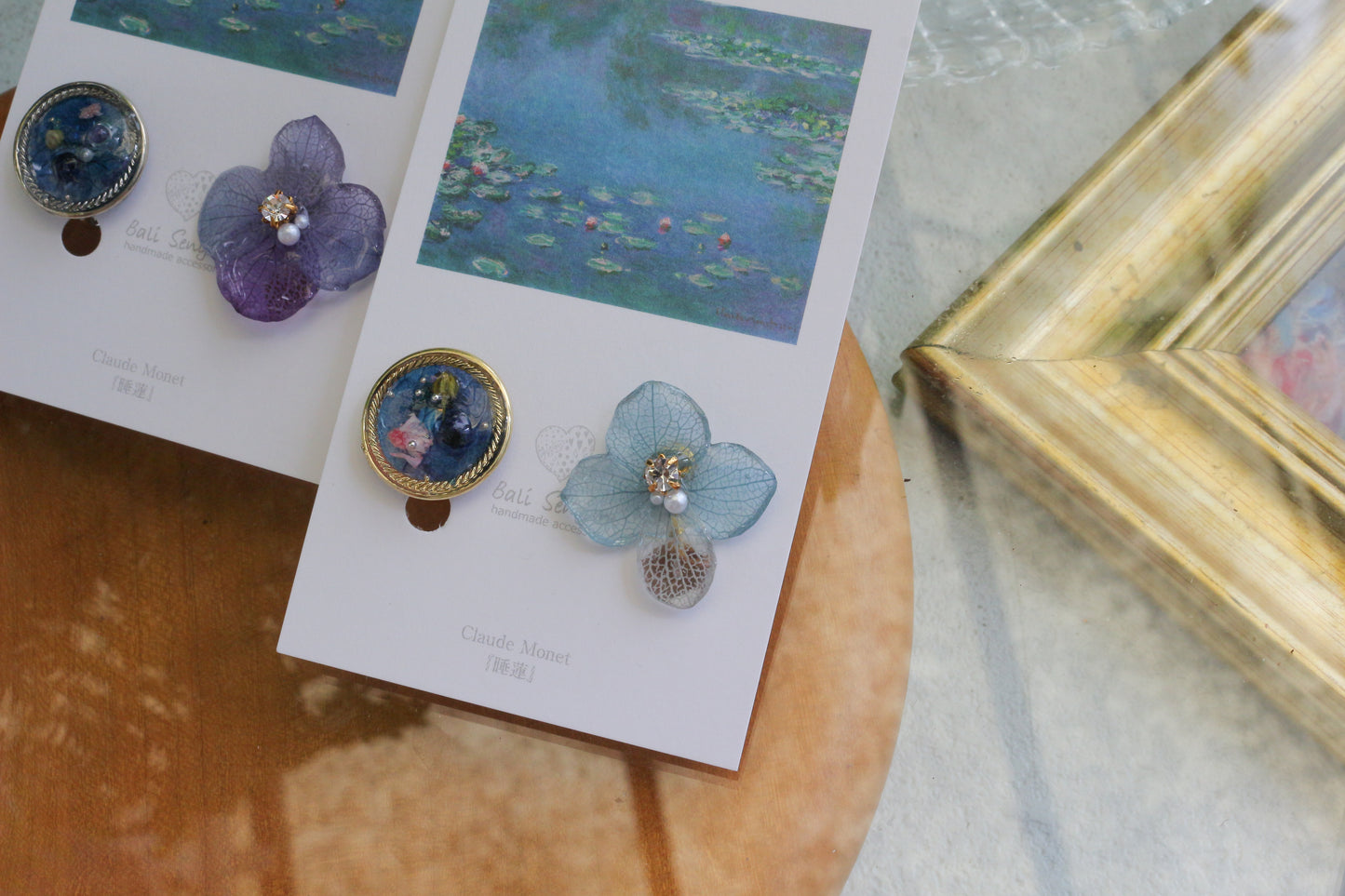Monet's Water Lilies Inspired Flower and Medallion No.33 イヤリング Clip-on 睡蓮