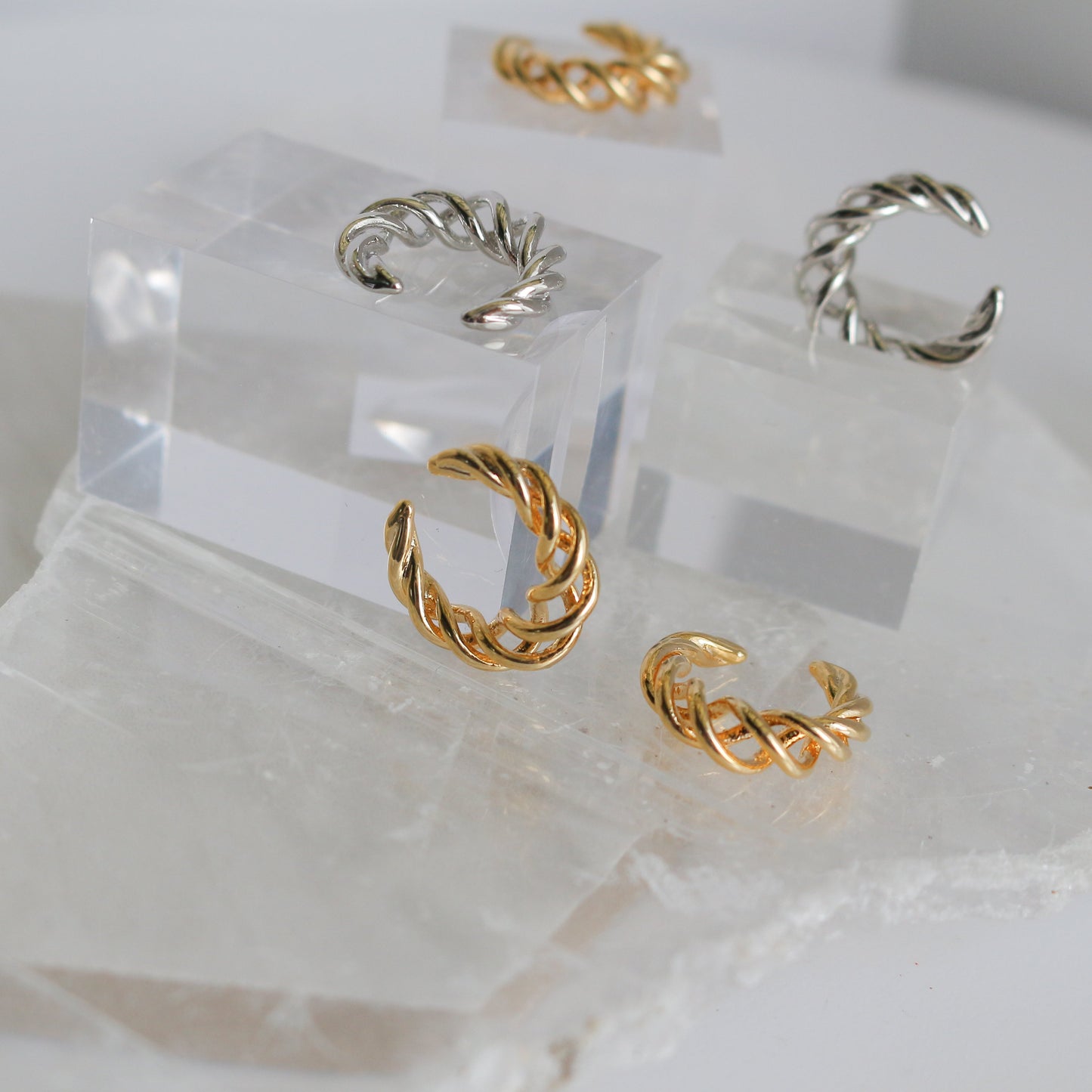 Ear-cuff No.2- Sakkoly