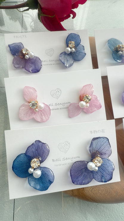 Hydrangea Wing No.112- Titanium Pierce(ピアス）