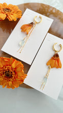 Gerbera Ear-Cuff No.1