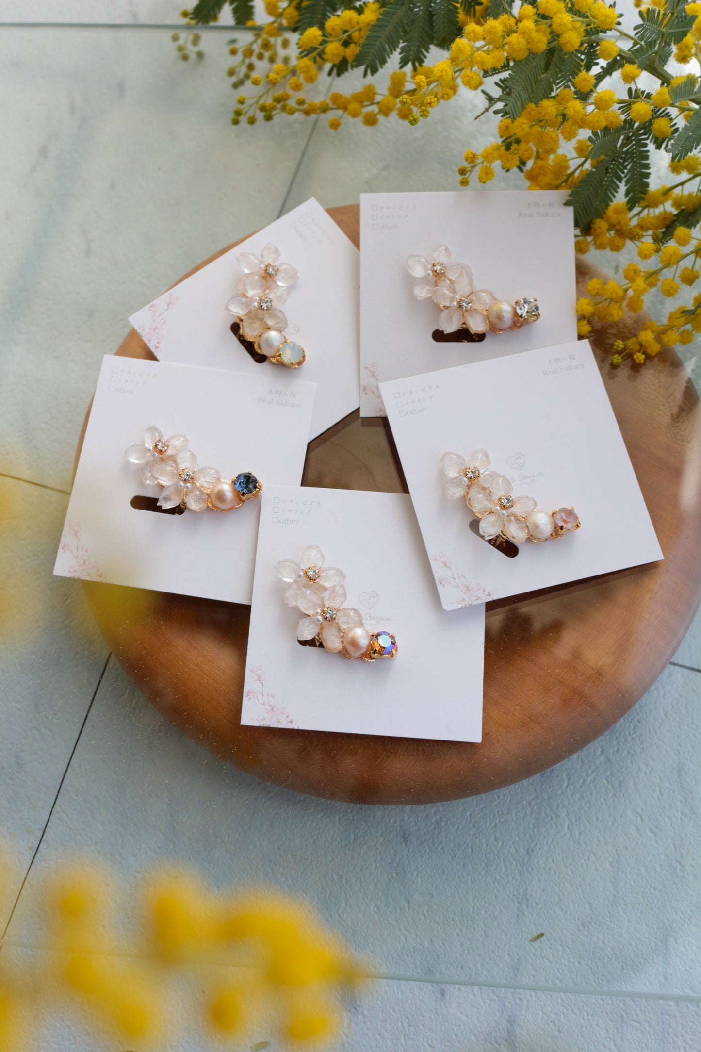 Someiyoshino Doule Sakura Ear-cuff  White  "Left"