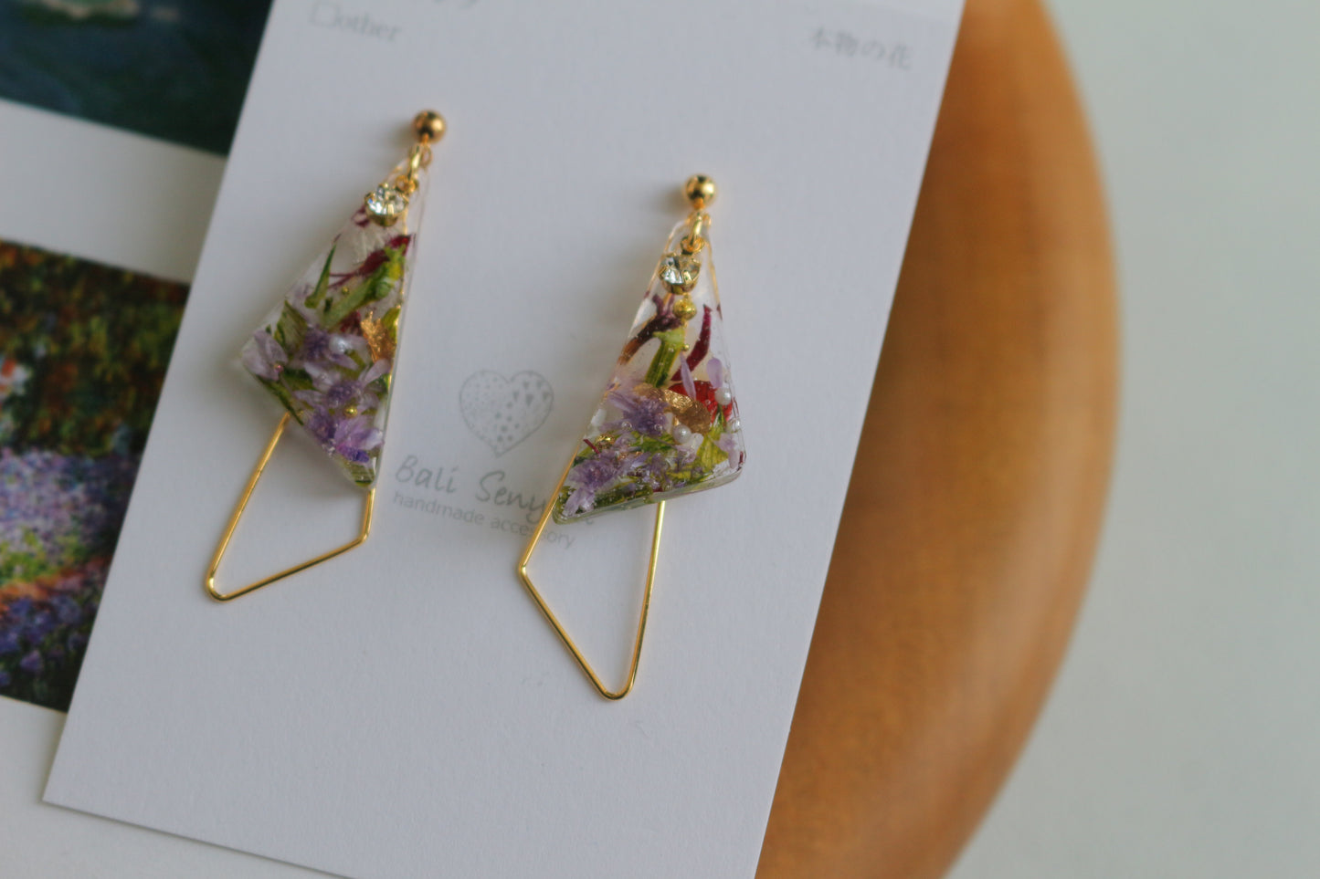 Claude Monet Garden in Giverny Inspired Triangular Floral Earrings -  ジヴェルニーの庭　No.3