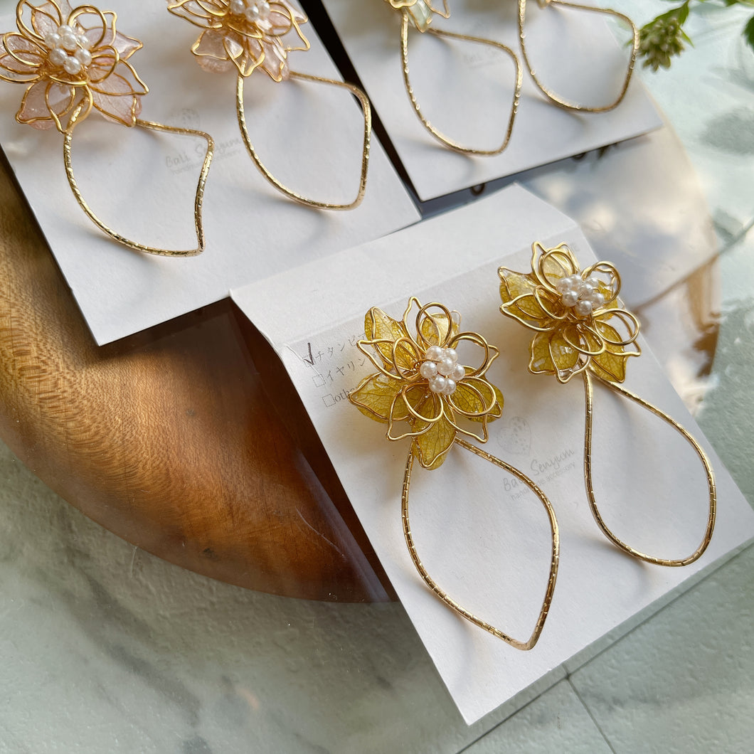 Three Layer Flower with Wave Hoop Earrings -  Titanium Pierce  Limited item No.2