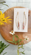 Dangling Stick Flower Earring with Golden Streamer No.1