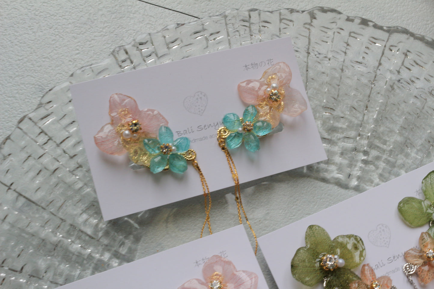 Hydrangea Flying Butterfly  No.55 - Clip-on(イヤリング）