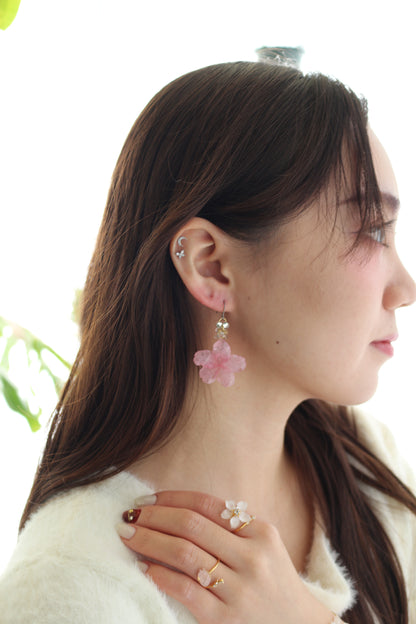 Someiyoshino Real Shape Sakura Earrings
