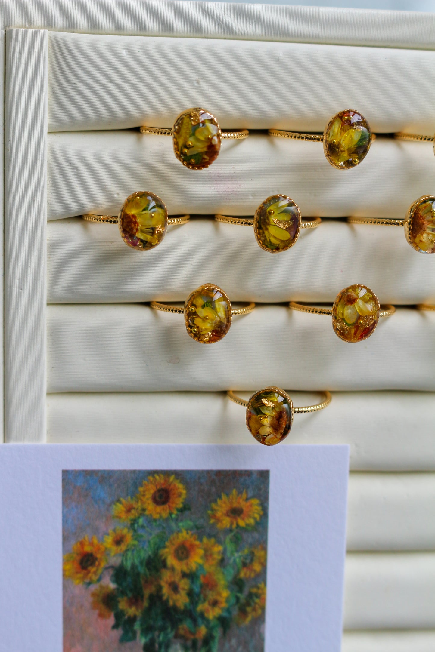 Claude Monet's Sunflowers Ring No.1 - ひまわり