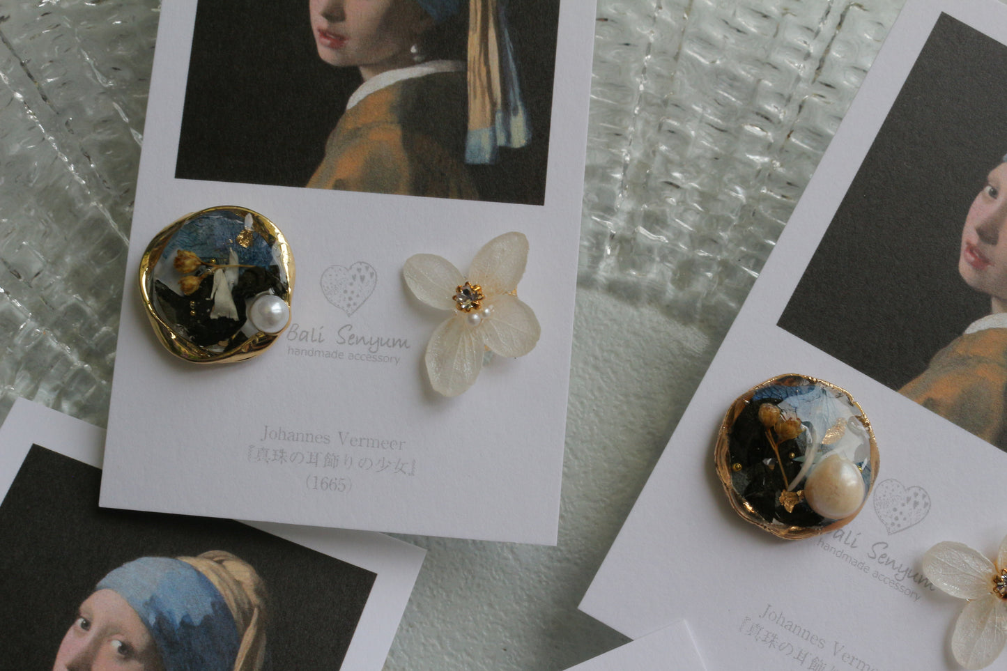 Vermeer's Inspired Flower and Medallion No.2 イヤリング Clip-on 真珠の耳飾りの少女