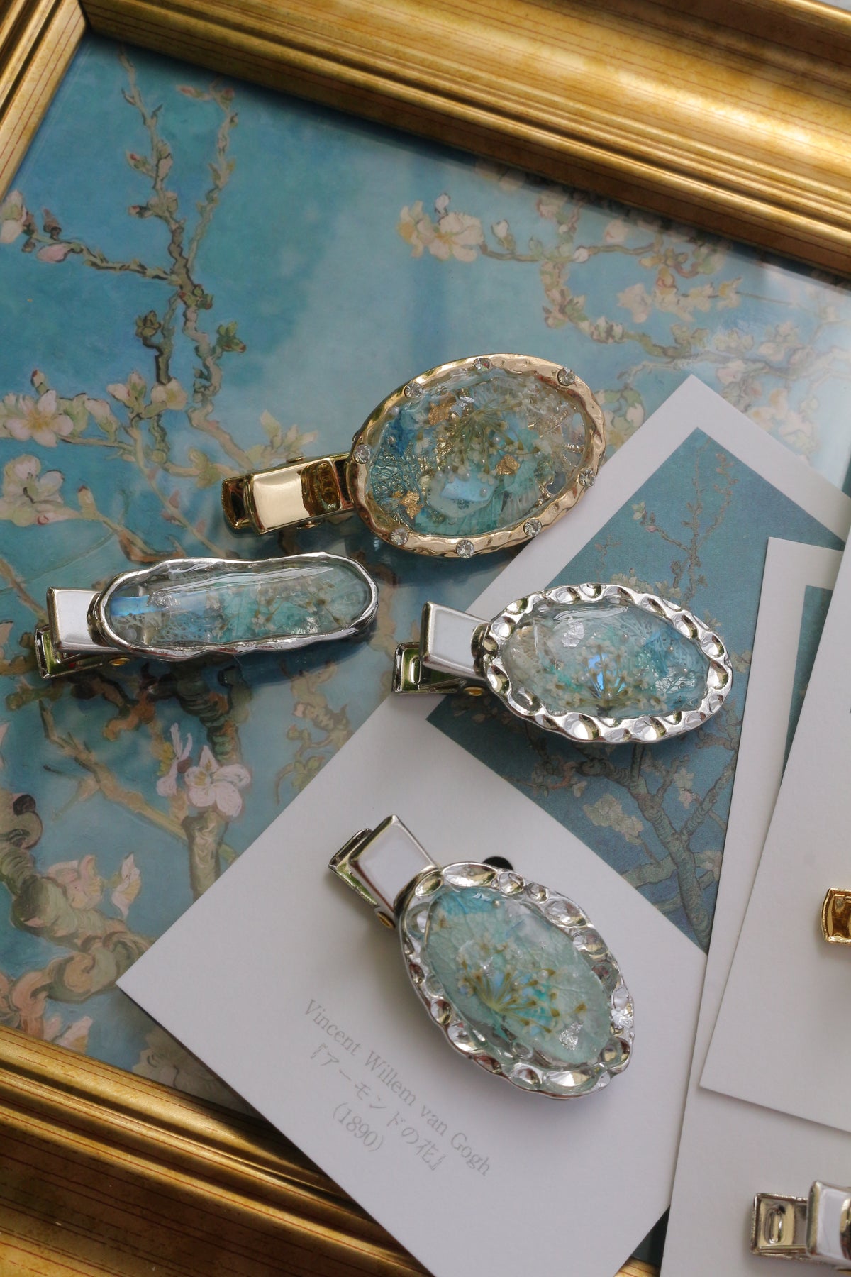 Gogh's Inspired Hair Clip - アーモンドの花