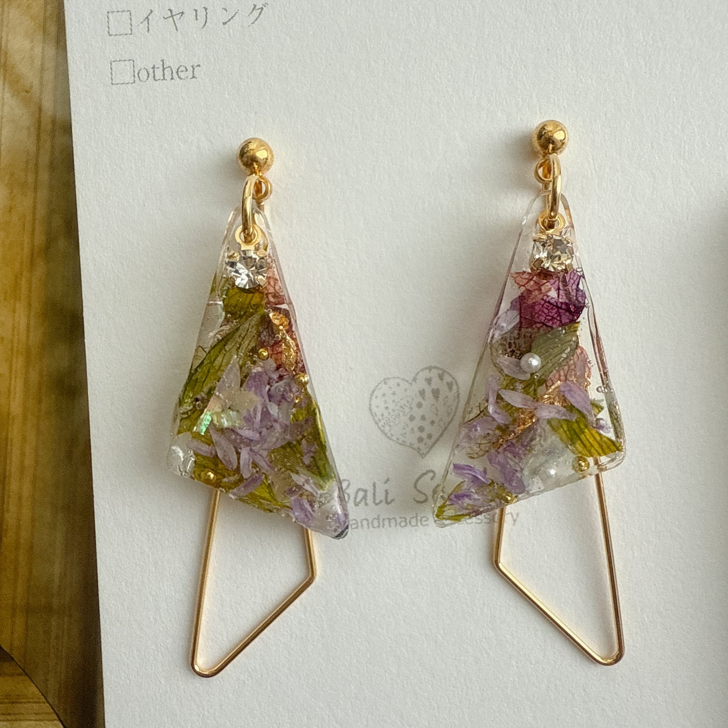 Claude Monet Garden in Giverny Inspired Triangular Floral Earrings -  モネの庭のアヤメ　No.3