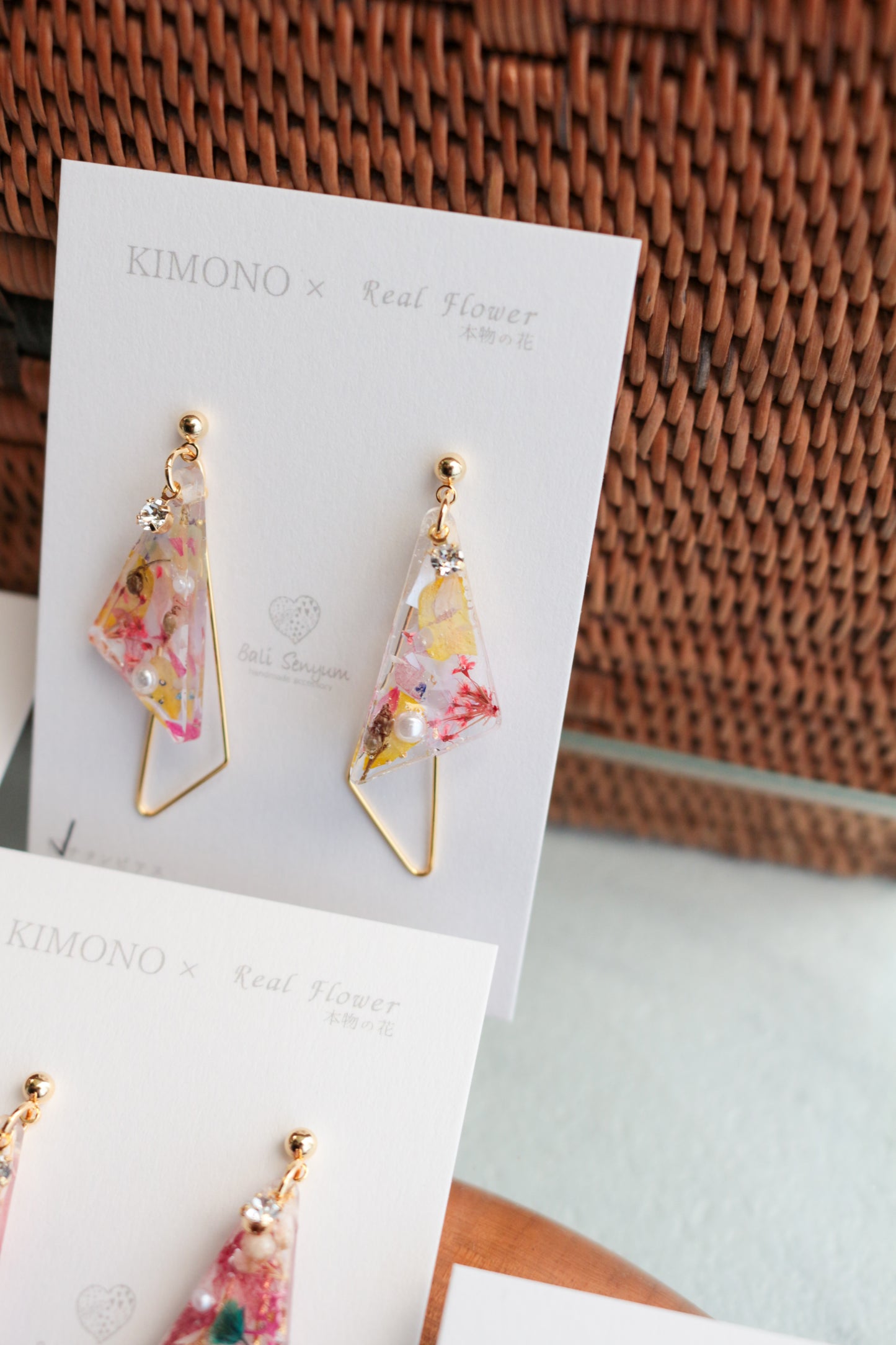 Triangular Floral Earrings - KIMONO Art Jewelry No.3 ピアス or イヤリング