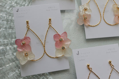 Teardrop Hoop Earrings with Hydrangeas No.22 ピアスorイヤリング